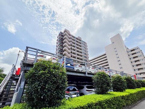 共用部分が清潔に保たれており、管理が行き届いているマンションです。住む人が気持ちよく利用できる空間が広がり、安心して快適に過ごせる住環境が整っています。