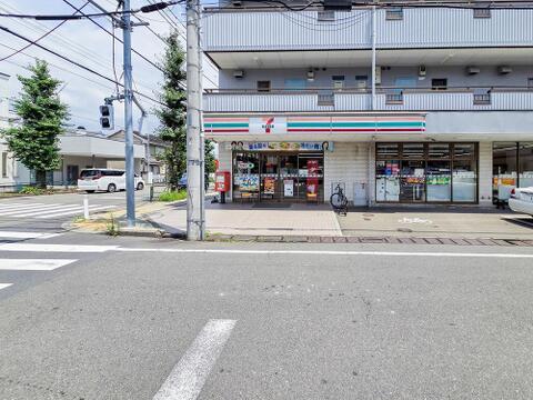 セブンイレブン日野旭ケ丘店まで約329m