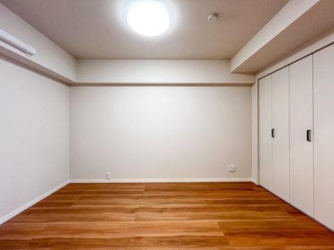 「全居室に収納をしっかり完備」すっきり片付く大型クローゼット付き。お部屋の居住空間を広く使えます。