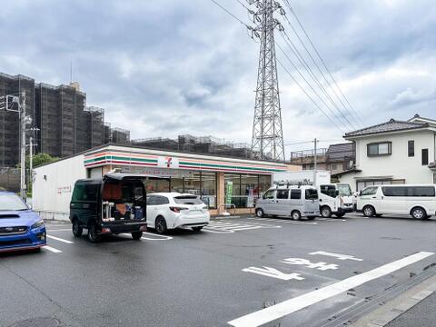 セブンイレブン国立学園通り店まで約300m