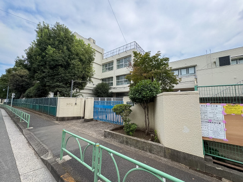世田谷区立瀬田中学校まで250m