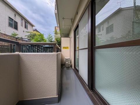 暖かな日差しと心地よい風が、洗いたての洗濯物に爽やかな香りをまとわせ、パリッと気持ちよく乾かしてくれます。