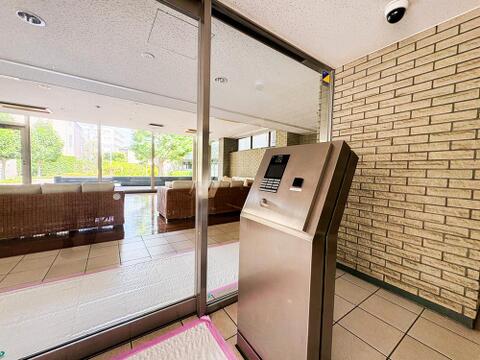 オートロック完備。毎日の暮らしを守る安心のセキュリティ