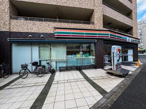 セブンイレブン世田谷等々力7丁目店まで約14m