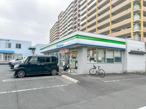 ファミリーマート東大和桜が丘二丁目店まで約260m