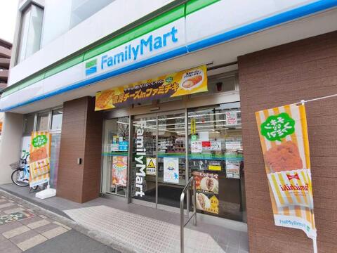 ファミリーマート東村山駅東口店まで約193m