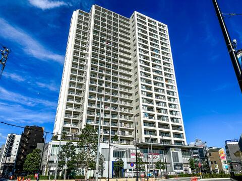 「向ヶ丘遊園駅徒歩2分」利便性と重厚感を兼ね備えた23階建タワーレジデンス。87平米越えの広々3LDKは新規リフォーム実施(2026年10月完了予定)。ワンランク上の快適な都市生活を叶えます。