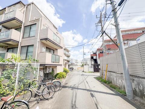 新耐震基準に適合した安心のマンションです。地震への対応力がしっかりと備わっており、ご家族が末永く安心して快適に暮らし続けられる心強い住環境が整っています。