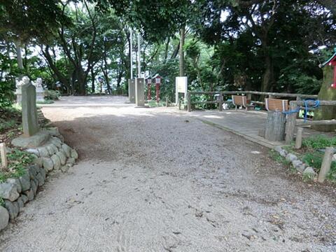 天王森公園まで約734m