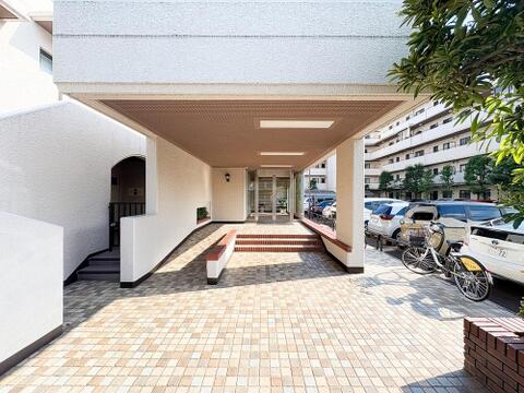おしゃれな雰囲気や自然の潤い、親しみやすさといった個性を、街に新たな価値を齎し続けることでしょう。