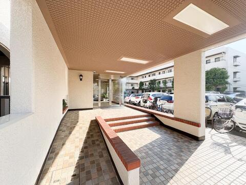 マンション内のお手入れ・管理もしっかり行き渡っております。
