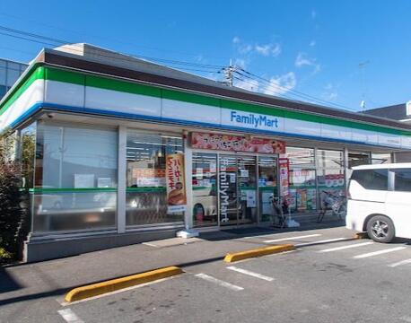 ファミリーマートあきる野滝山街道店まで約453m