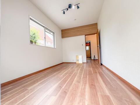お部屋は様々な用途でお使いいただけます。時にはお子様のお部屋として、時にはお洋服などを片づけるクロークとして、時には運動するトレーニングルームとして。お部屋数があることの魅力を感じます。