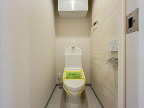 シンプルな色になっているのでお家の中でも落ち着ける空間の一つです。