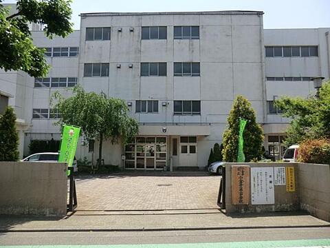 小金井市立小金井第二中学校まで約700m
