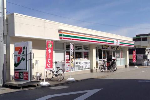 セブンイレブン西立川駅前店まで約375m