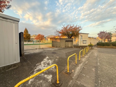 町田市立南第一小学校まで837m