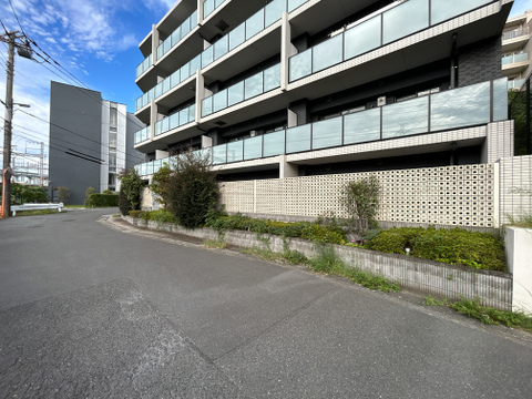 物件外観(2026年9月14日撮影)リフォーム9月中旬完成予定