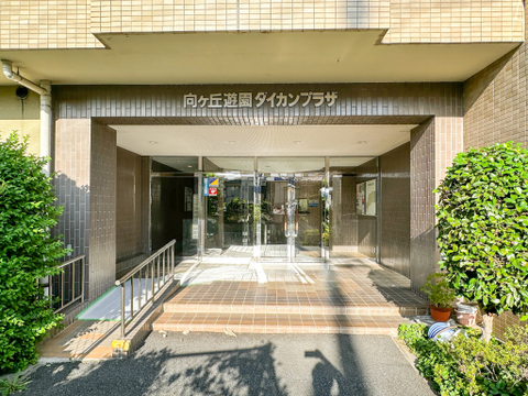 内装をフルリフォーム中。11月下旬に完成予定です。