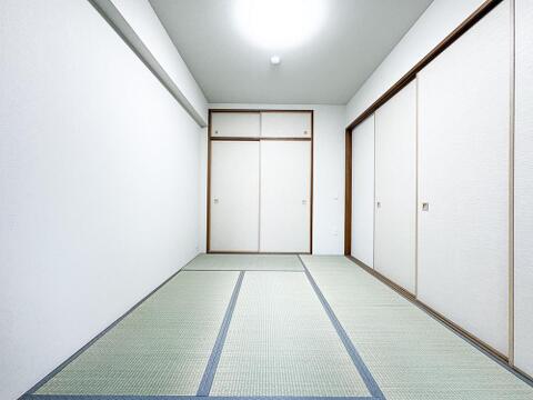 和室は癒しの空間で、い草はリラックス効果もあります。