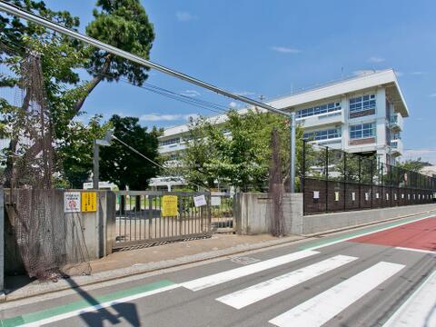 武蔵野市立第三小学校まで約547m