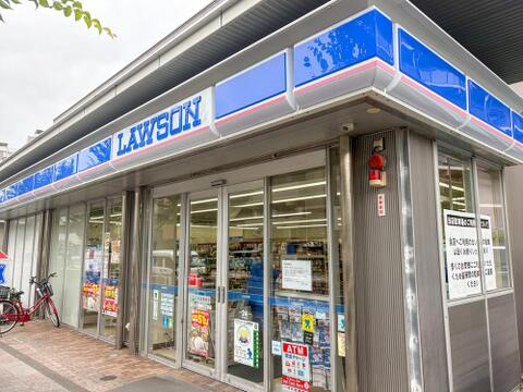 ローソン世田谷三軒茶屋一丁目店まで約199m