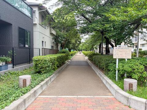 蛇崩川緑道まで約210m
