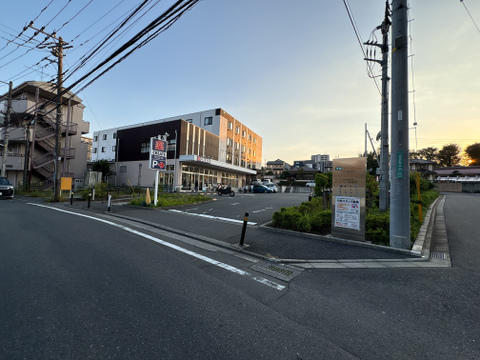 クリエイトSD相模原上鶴間谷口店まで110m徒歩2分