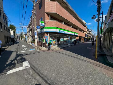 ファミリーマート 杉並西荻北二丁目店まで約200m