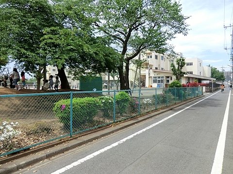東村山市立久米川東小学校まで400m