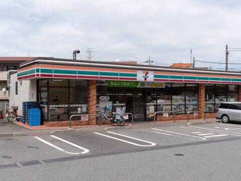 セブンイレブン東恋ヶ窪3丁目店まで約623m