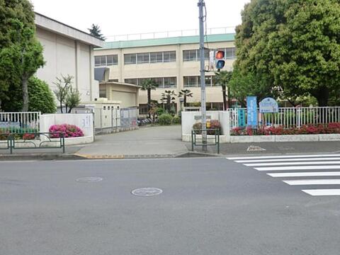 昭島市立拝島第二小学校まで約402m