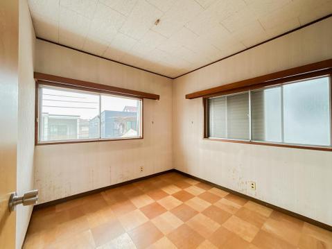 各居室も窓付きで明るい住空間を確保、収納も完備しております。