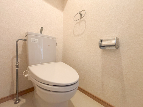 現在リフォーム中の物件です。トイレは新規交換予定です。