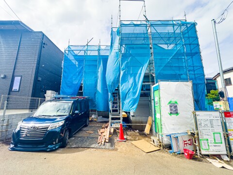 カースペースを2台分ご用意しております(車種による)。お仕事用とプライベート用を使い分けることができます。2026/4/10撮影