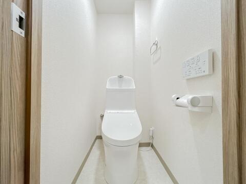 シンプルに白で統一しており、お家の中でも落ち着ける空間の一つです。