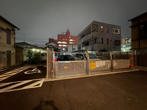 現在居住中となっておりますが、日程調整でのご見学が可能となっております。