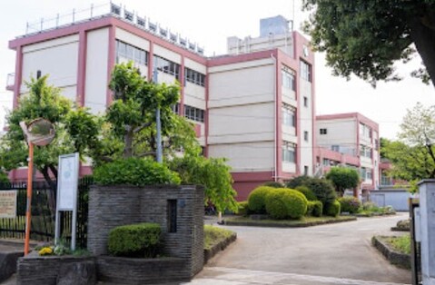 調布市立神代中学校まで900m