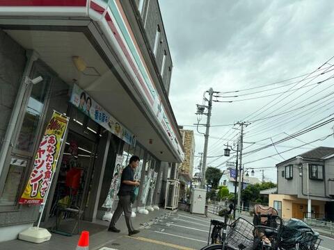 セブンイレブン府中北山店まで約212m