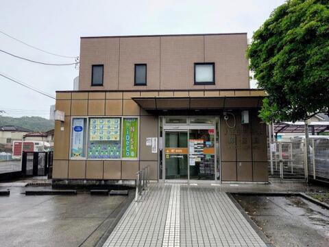 八王子丹木郵便局まで約363m