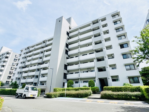 2024年大規模修繕工事済み!総戸数292戸のビッグコミュニティ、緑豊かで管理体制も良好です