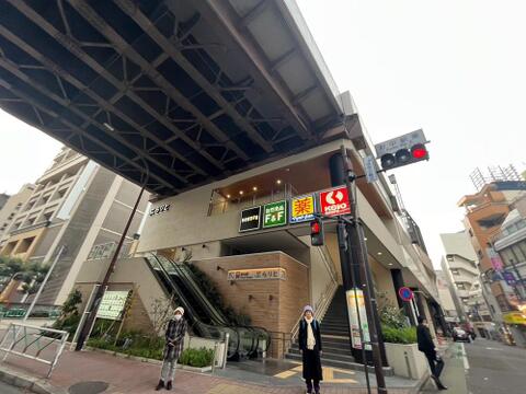 マツモトキヨシmatsukiyoLAB府中駅南口くるる店まで約247m