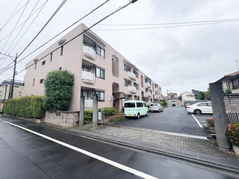 流行に左右されず、将来にわたって価値が継続する「上質」な佇まい。おしゃれな雰囲気や自然の潤い、親しみやすさといった個性を、街に新たな価値をもたらし続けます。