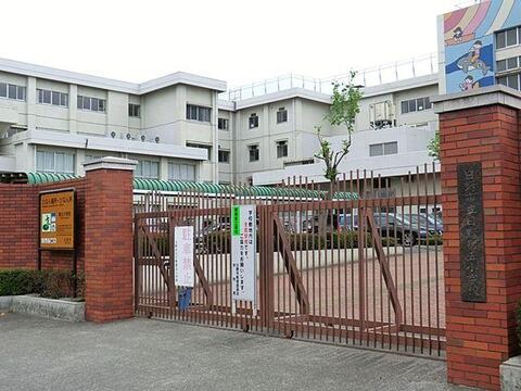 日野市立日野第五小学校まで約1821m