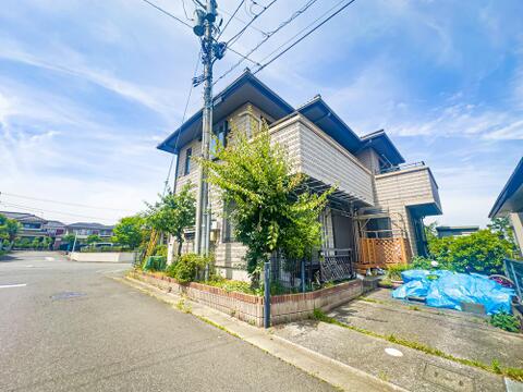現地は閑静な住宅地に位置します。穏やかな新生活をお送りいただけます。2026/6/1撮影