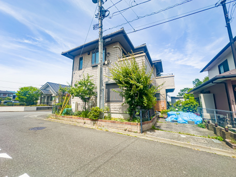 晴天の青空と交り合う事で一段と煌めきを増す其の姿は、静止画で留めておくには惜しい外観。2026/6/1撮影