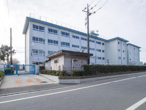 小平市立小平第六中学校まで約750m