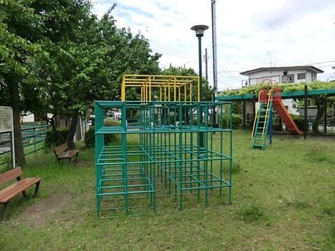 南町幼児公園まで約223m