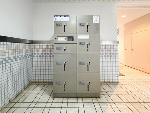 宅配ボックスが設置されたマンションは、不在時でも荷物を受け取れる大変便利な設備です。日常の利便性を高める充実した設備として、現代の生活をしっかりサポートします。