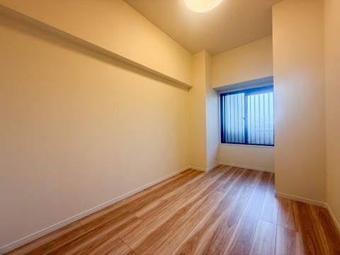 住まう方でカスタマイズしていただけるシンプルなデザインの内装。ご自身で素敵な空間を創り上げられます。